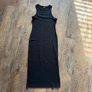 Women's Black Ribbed Maxi Dress with Side Slit L